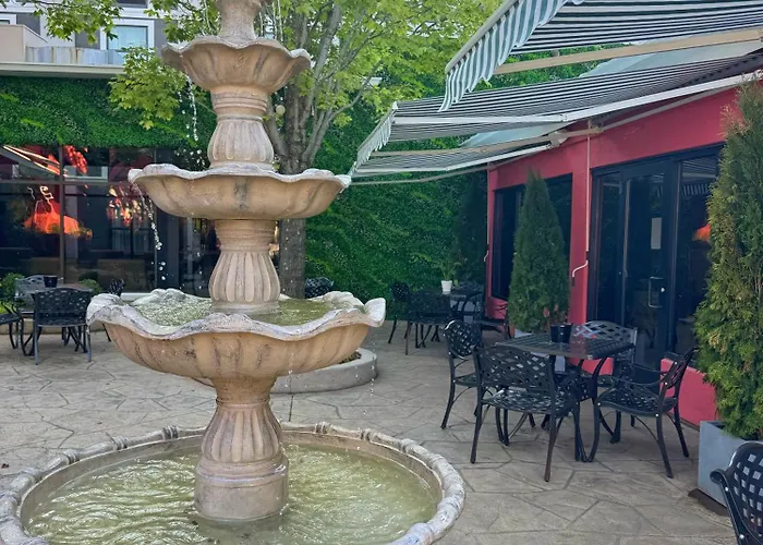 Hotel Gurnee 3*